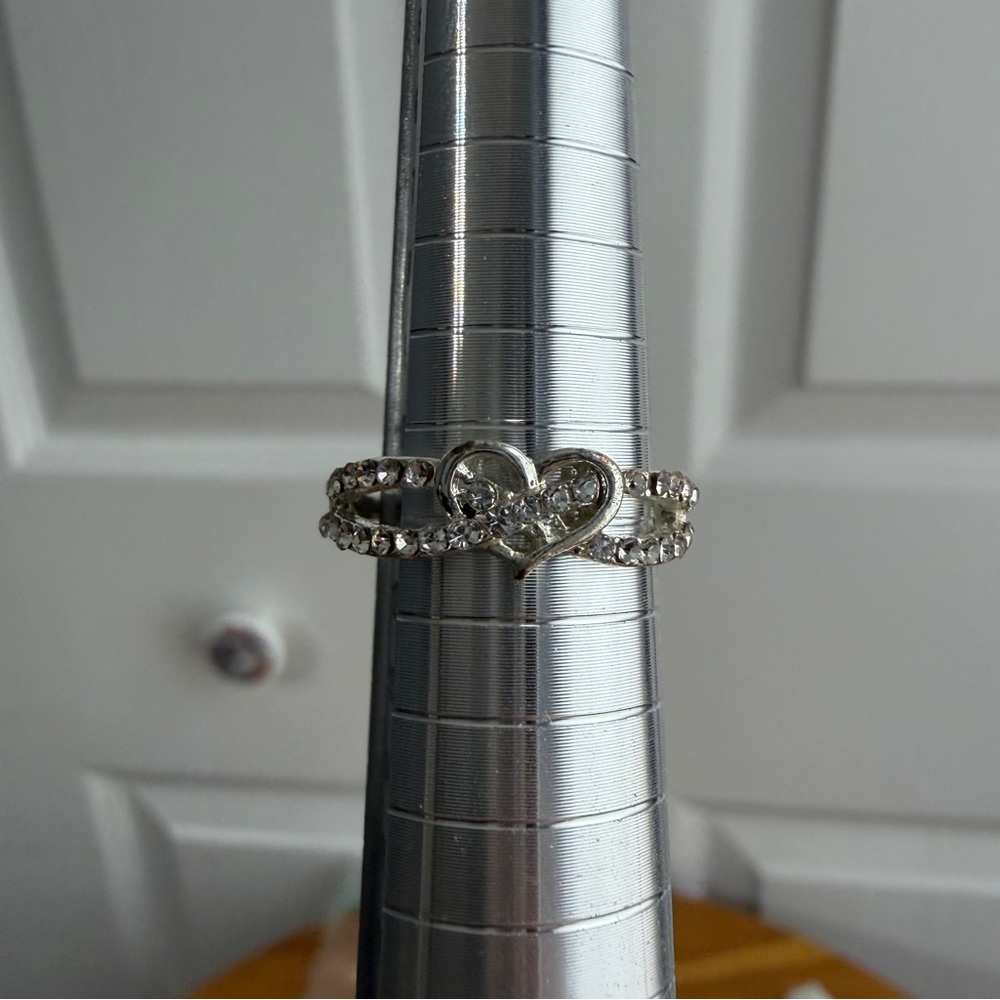 Love heart knot silver color ring size 5.5‎